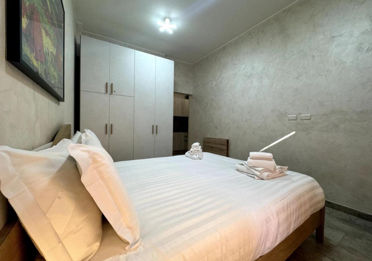 La Palmetta - Vicino Metro A Appartement Rome Buitenkant foto