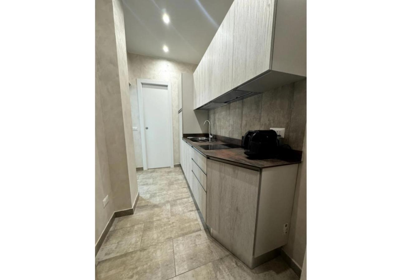 La Palmetta - Vicino Metro A Appartement Rome Buitenkant foto