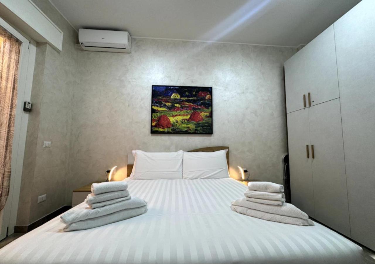 La Palmetta - Vicino Metro A Appartement Rome Buitenkant foto